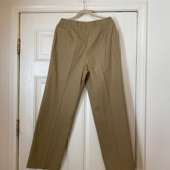 Men's Khaki Pants, Lightweight for Summer by Car Clothiers of San Fransisco - Picture 2 of 3